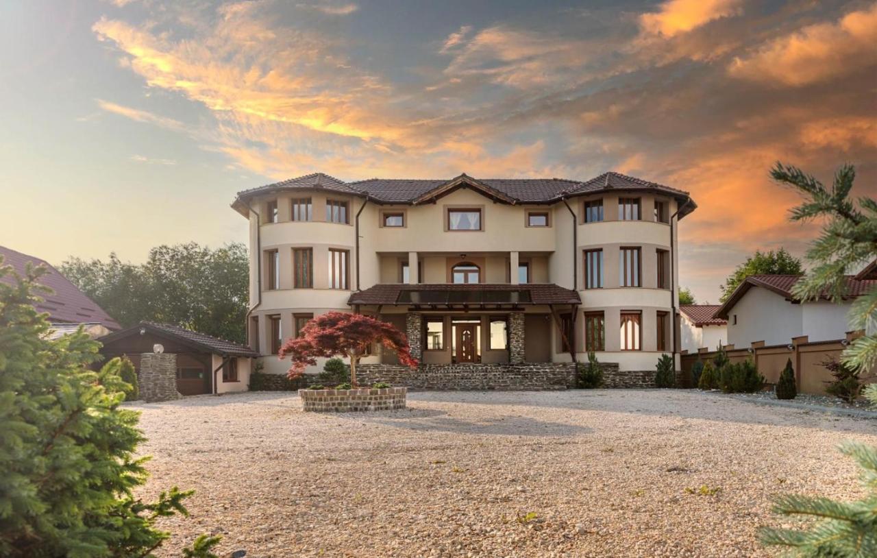 Transilvania Mansion Brasov Exterior photo